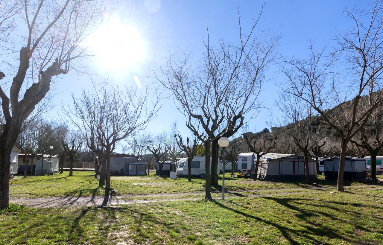 Camping Esponellà Esponella Exterior foto