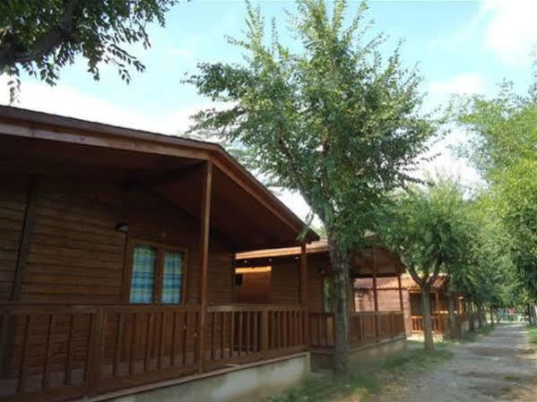 Camping Esponellà Esponella Exterior foto