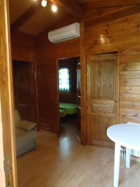 Camping Esponellà Esponella Exterior foto